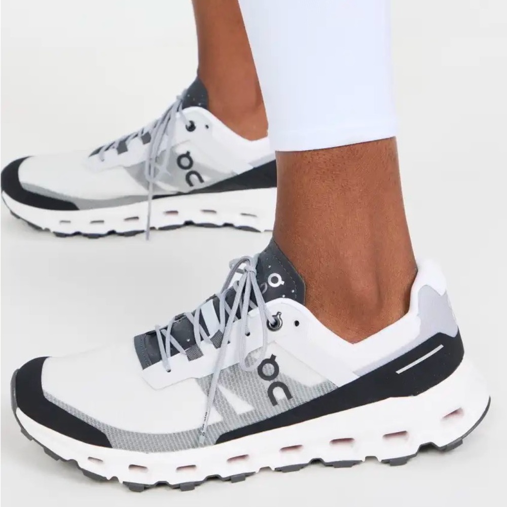 ON Running - Cloudvista Sneakers, Glacier/ Black, Size 8.5